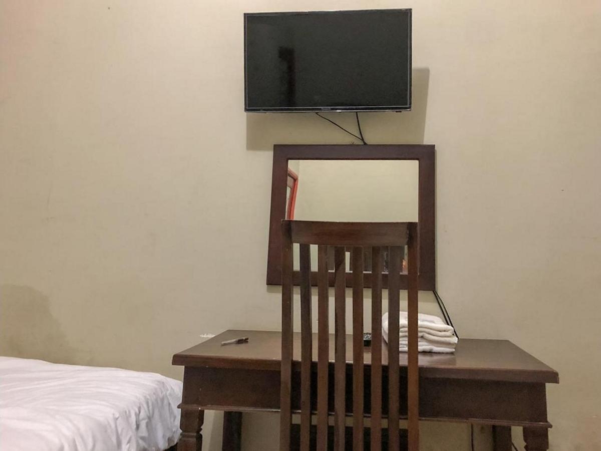 Sinar Hotel Enrekang Exteriér fotografie