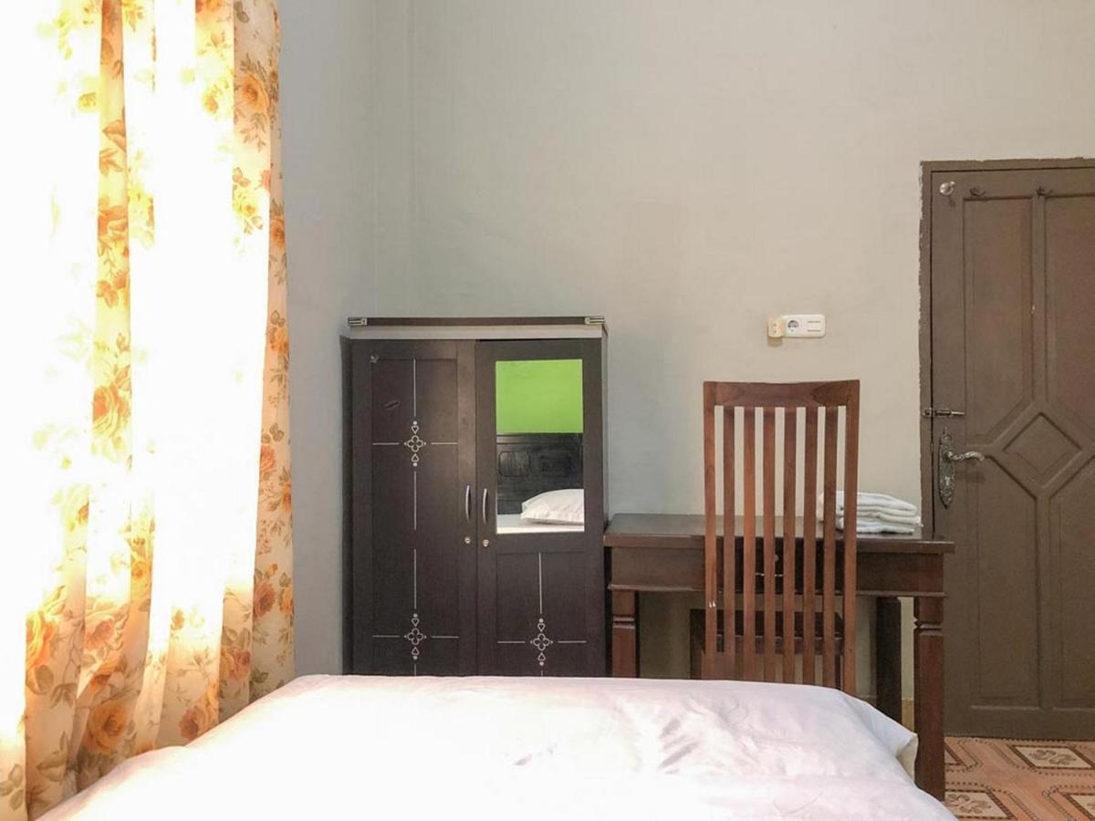 Sinar Hotel Enrekang Exteriér fotografie