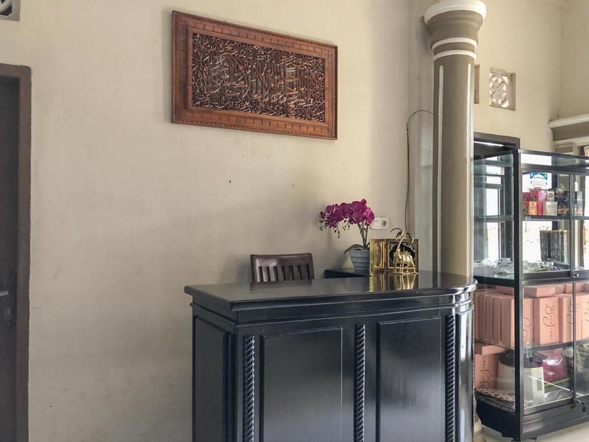 Sinar Hotel Enrekang Exteriér fotografie