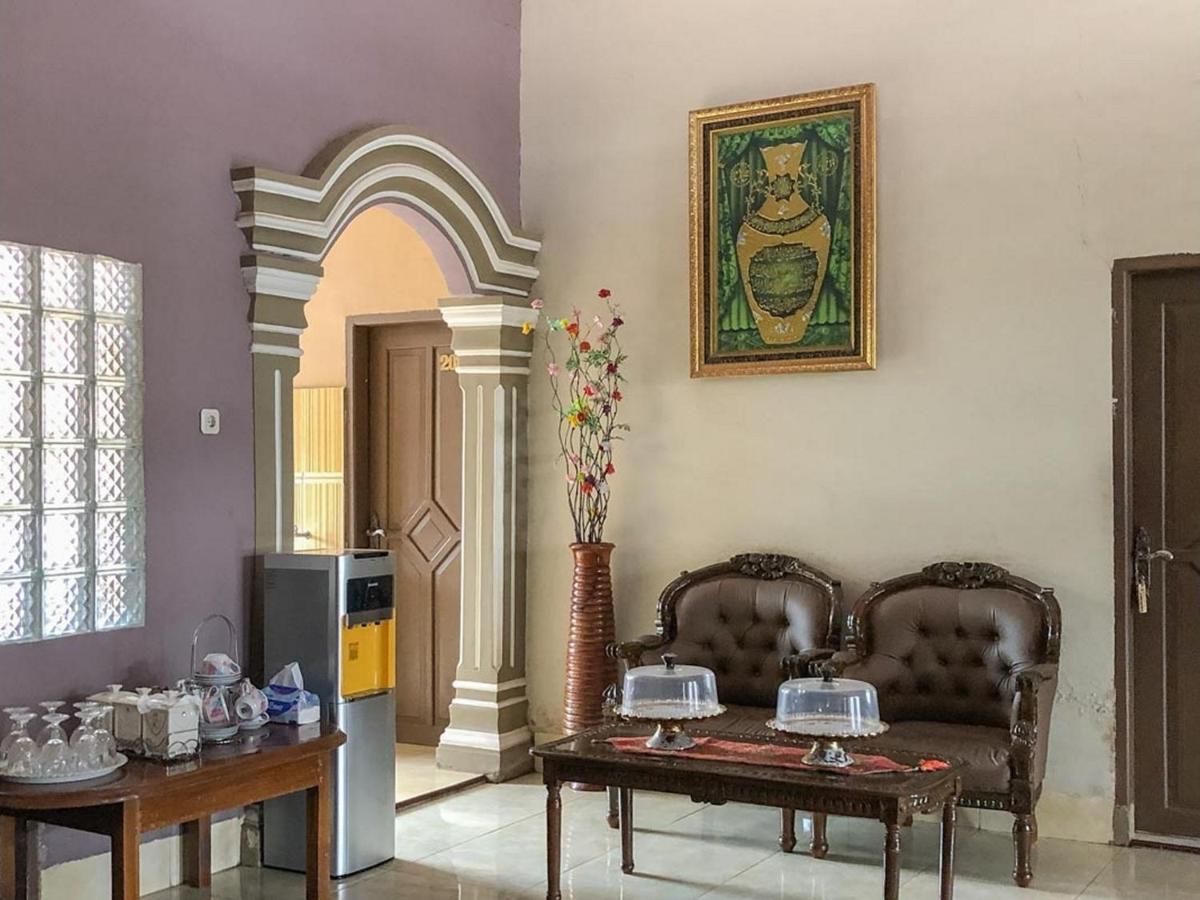 Sinar Hotel Enrekang Exteriér fotografie