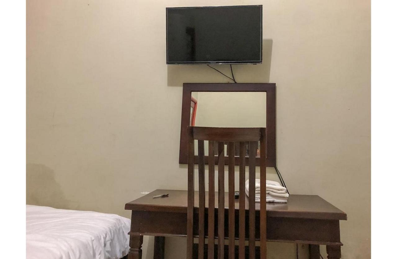 Sinar Hotel Enrekang Exteriér fotografie